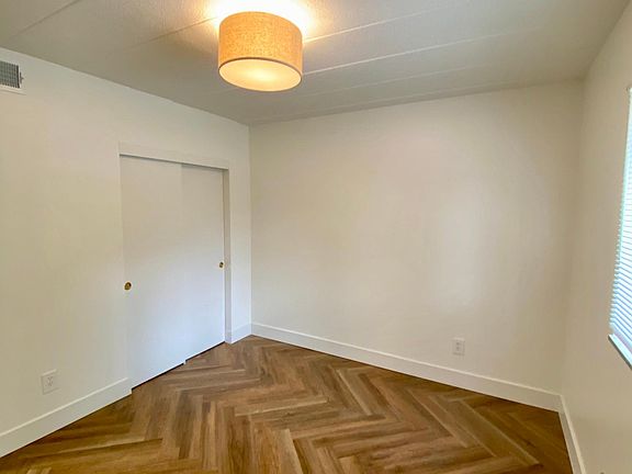 3rd image of 7201 Sarah St #3