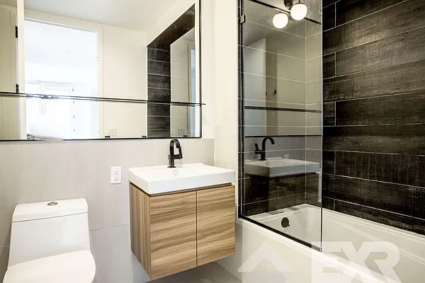 Rented by EXR | media 6