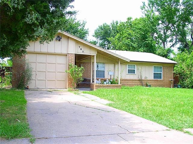 1st image of 707 Moonlight Dr