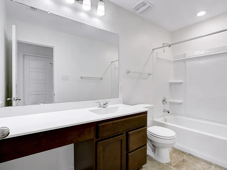 4955 Usaa Blvd — Photo 24