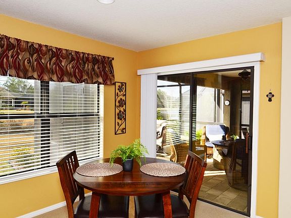 5th image of 83 Cypress Bay Dr