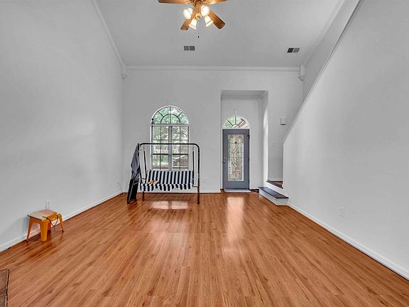 3rd image of 521 Cahaba Manor Ln