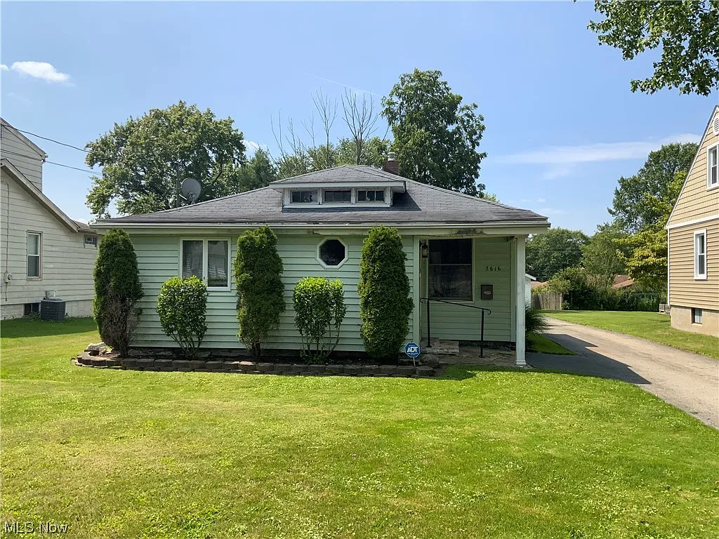 7616 N Lima Rd photo 1