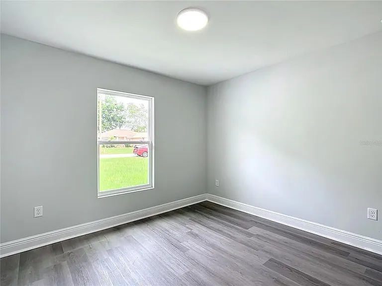 13609 SE 53rd Ave — Photo 15