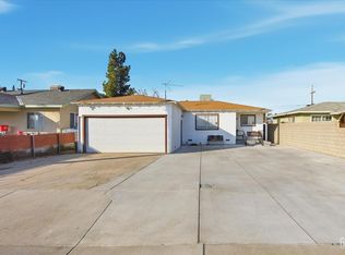 224 Price St, Bakersfield, CA 93307
