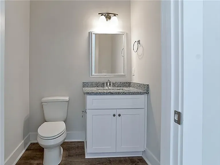 606 Cameron Ct — Photo 11