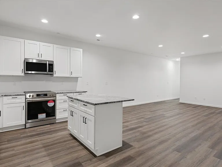 2228 E 4th Ave #1 — Photo 14