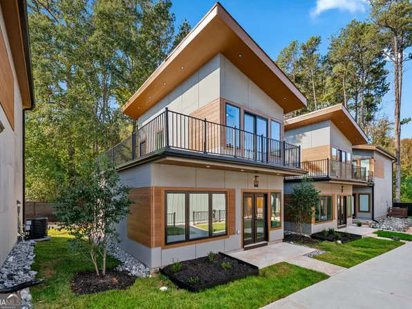 6305 Shannon Pkwy #111, Union City, GA 30291