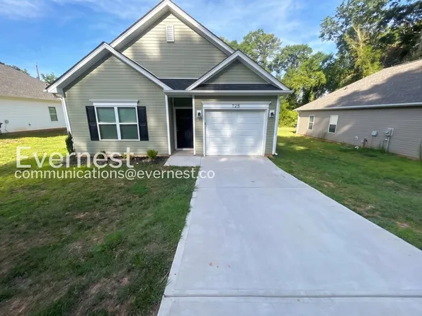 725 N McFarland St, Gastonia, NC 28054