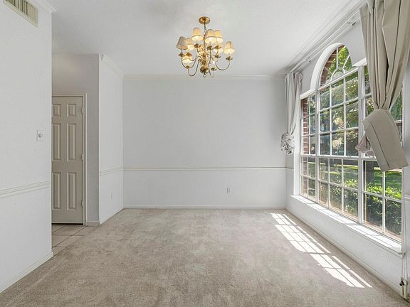 4th image of 1321 El Camino Village Dr