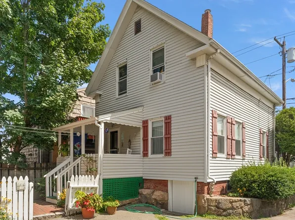 56 Washington St, Gloucester, MA 01930