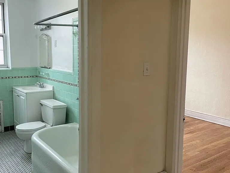 New King Edward Apartments — Photo 236