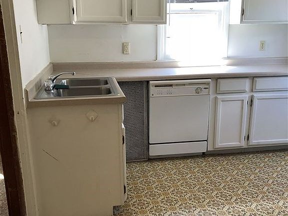 3rd image of 912 N 9th St #1
