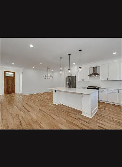 2716 Morson St — Photo 4