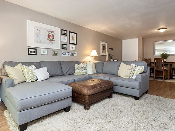 3rd image of 448 N Bellflower Blvd Unit 105