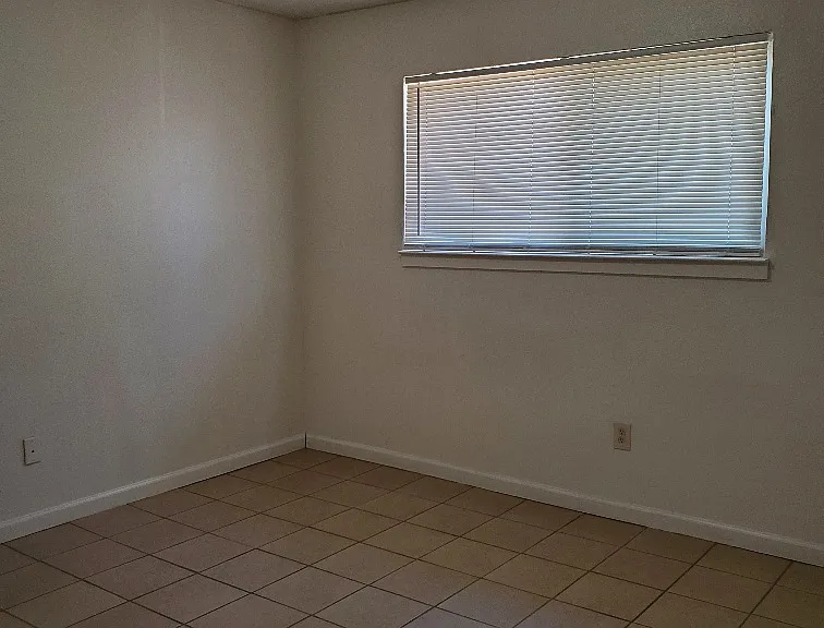 227 Clifford Ave #227 — Photo 6