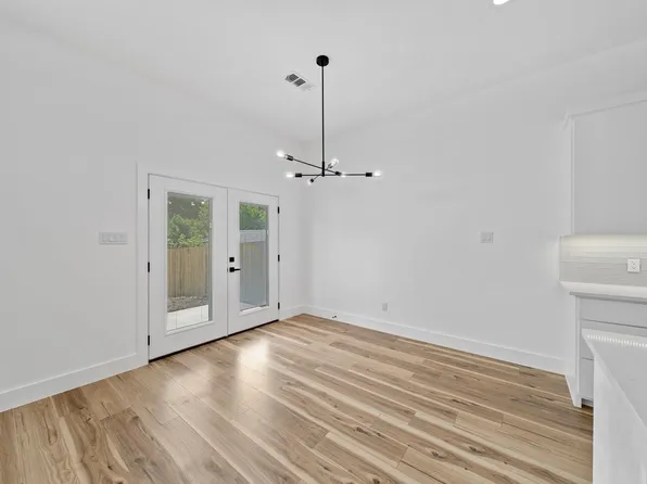 (undisclosed Address), Dallas, TX 75216