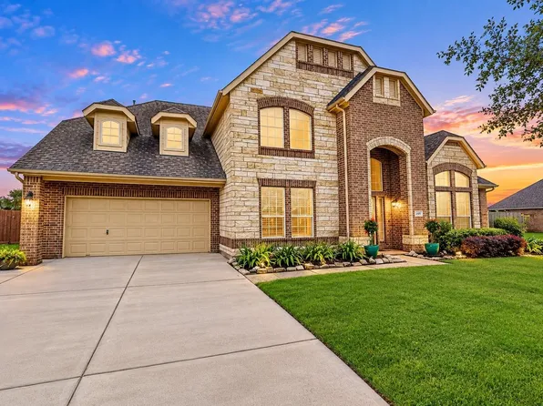 4410 Clearwater Rd, Baytown, TX 77523