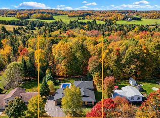 101 Meadow Heights Dr, Bracebridge, ON P1L 1A3