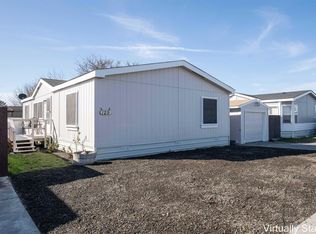 2105 N Steptoe St TRAILER 129, Kennewick, WA