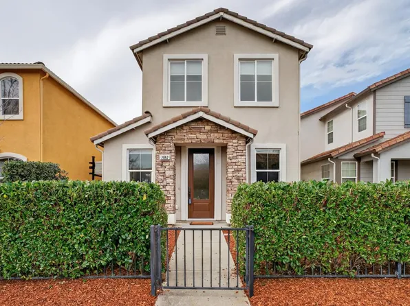 2852 Crested St, West Sacramento, CA 95691