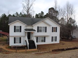 81 Pine Grove Ln, Lagrange, GA 30241
