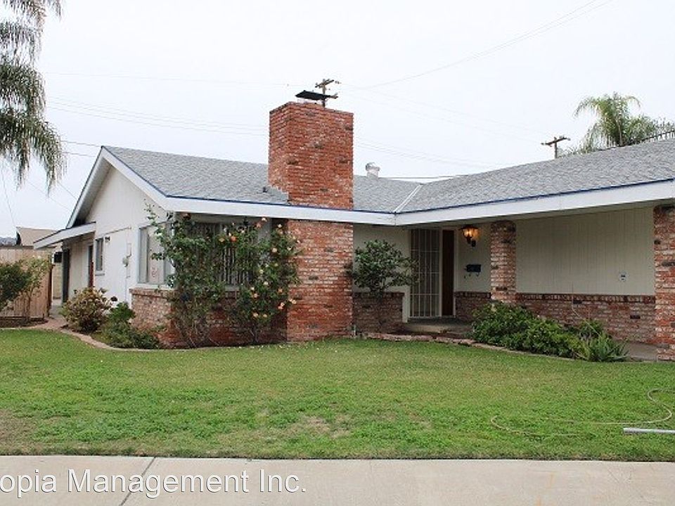1st image of 557 Nadeen Way