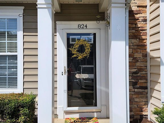 4th image of 824 Gentlewinds Ct