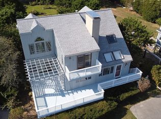 72 Willow Rd, Nahant, MA 01908