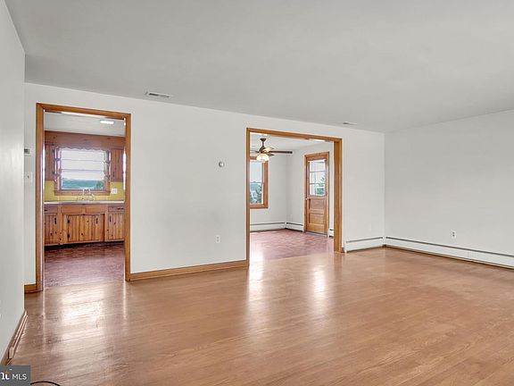 3rd image of 130 W Highland Ave