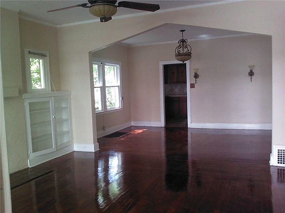 4th image of 1215 Brown St