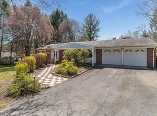 44 Hoffman Dr, Califon, NJ
