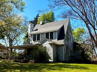 201 S Micheaux St, Palestine, TX