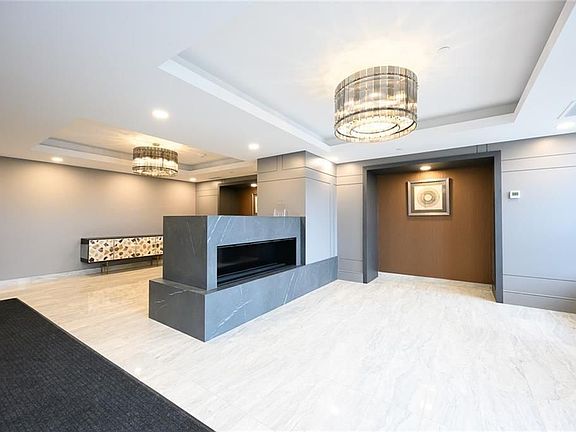 5th image of 5055 Greenlane #625