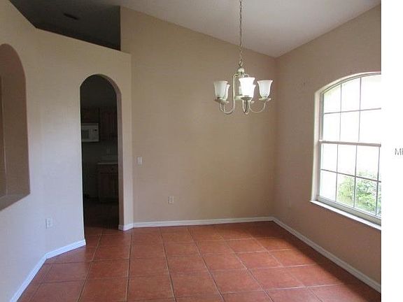 2nd image of 1807 Ashton Dr E