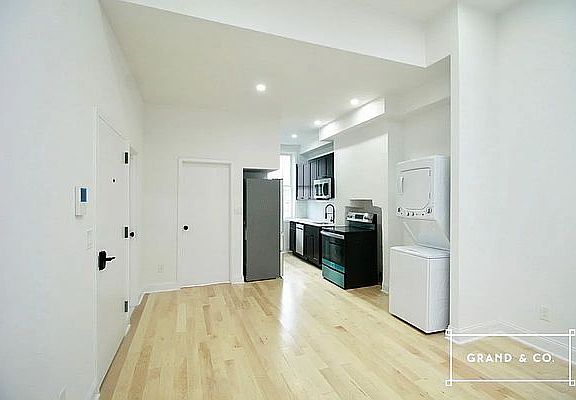 4th image of 88 Wilson Ave #3A