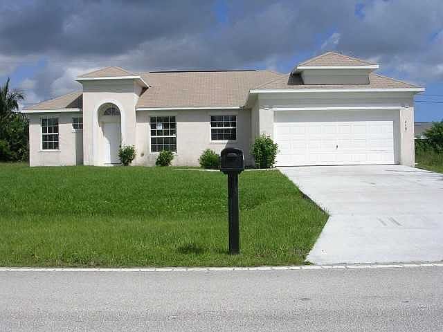 1st image of 479 SW Paar Dr