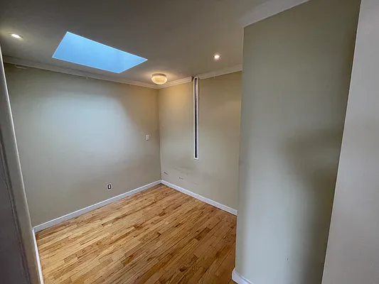 Rented by REAL New York | media 9