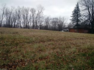 1049 Keats St NE, Canton, OH