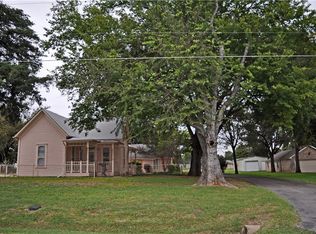 308 School House Rd, Paradise, TX 76073