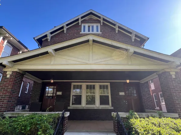 7248 Forsyth Blvd #B, Saint Louis, MO 63105