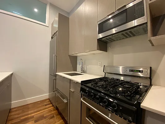 Rented by Bold Marketing | media 10