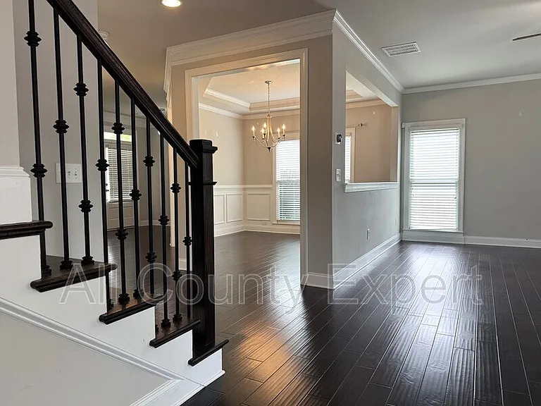 1674 Fairview Dr — Photo 16
