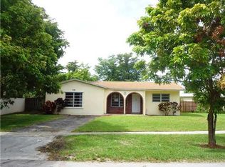 5704 Seton Dr, Pompano Beach, FL 33063