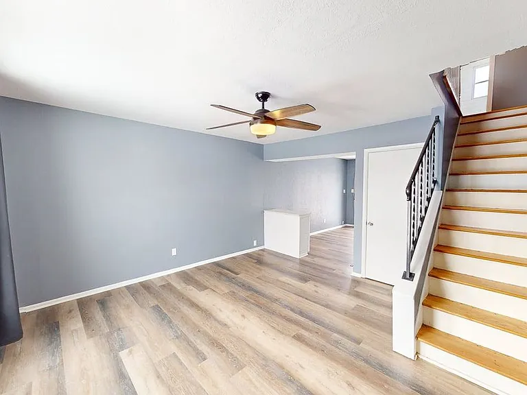 793 Wiltshire Rd — Photo 3