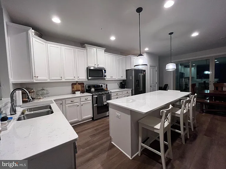 8729 Shady Pines Dr — Photo 4