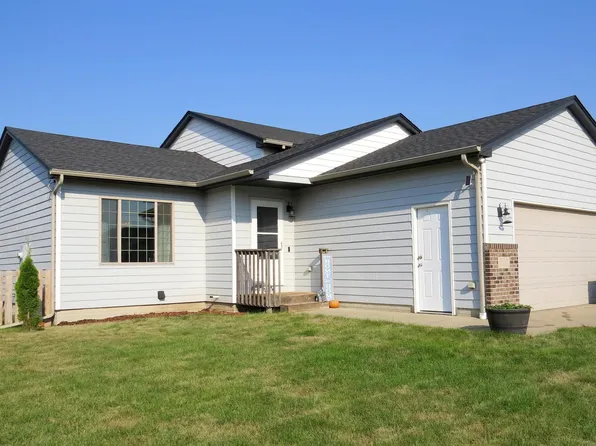 907 Woodmont Ave, Harrisburg, SD 57032