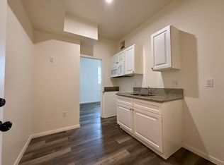327 W Pacific Coast Hwy #J, Long Beach, CA 90806