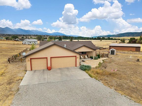 3rd image of 7640 Meadowlark Drive