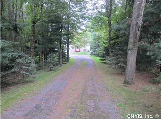 17 Crestview Dr, West Monroe, NY 13167
